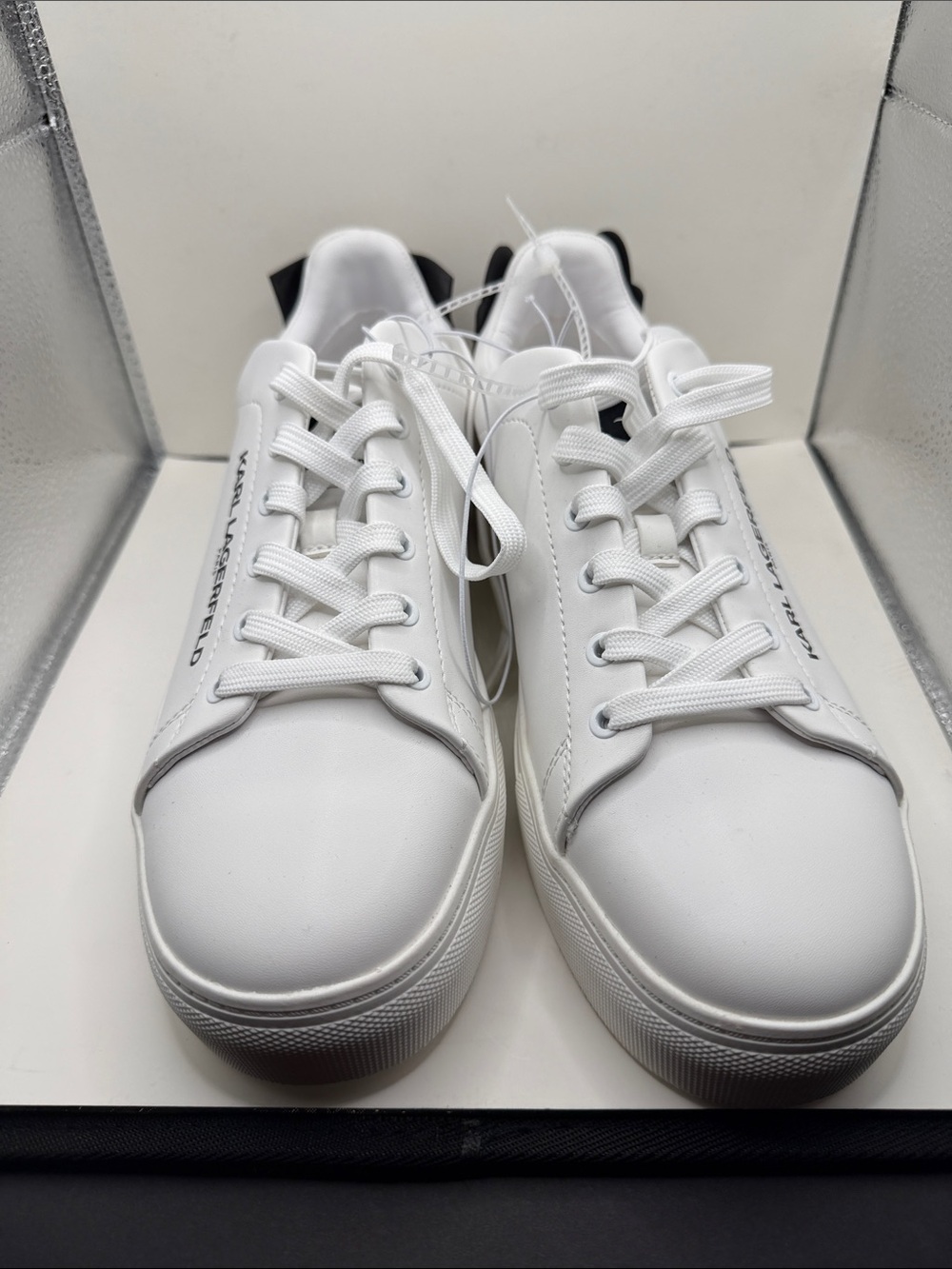 Karl Lagerfeld Men's White Leather Low-Top Sneakers with Black Heel Tab